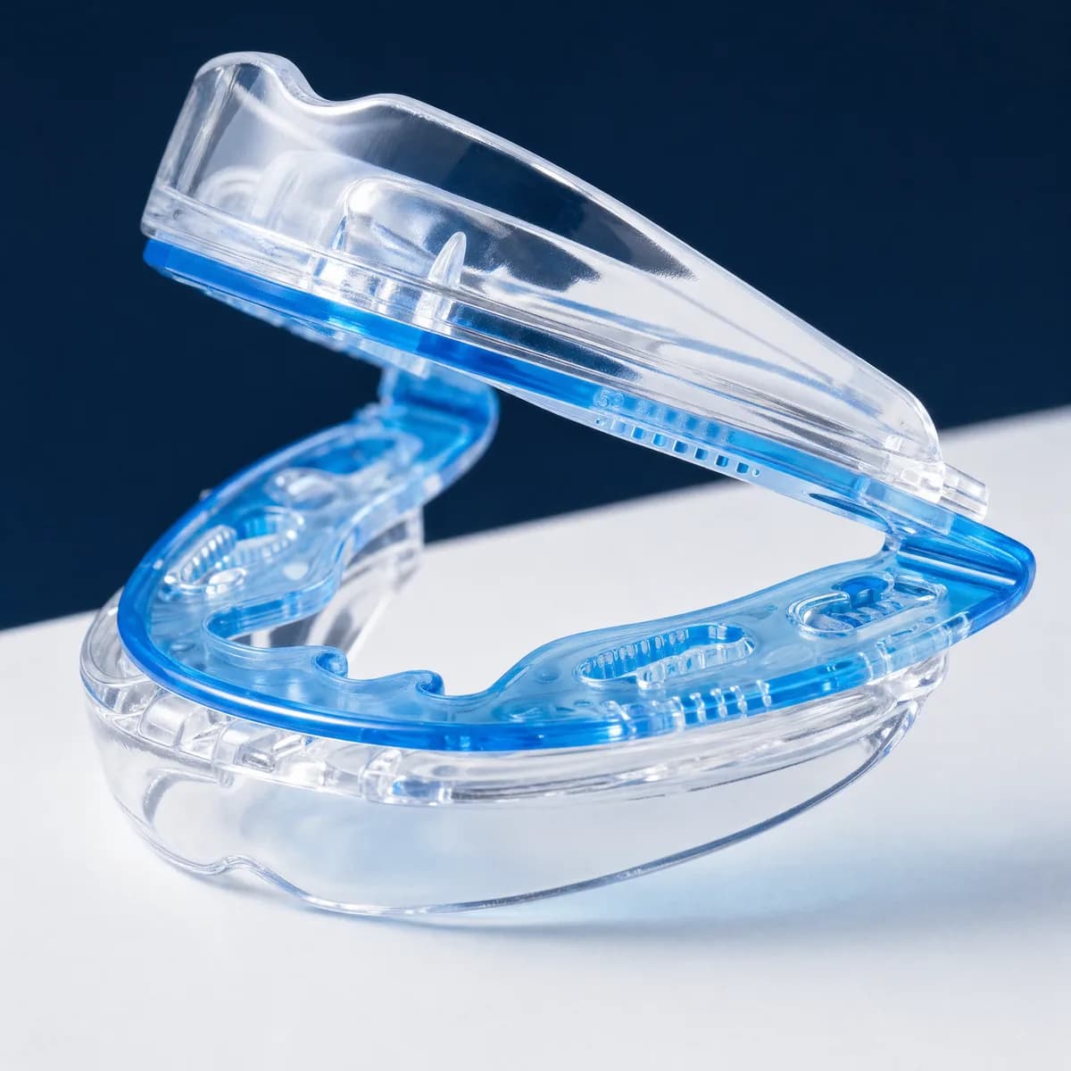 Dual-Adjustable Trays